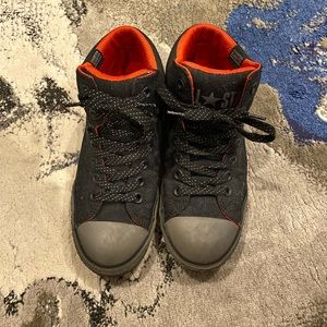 Black and red converse